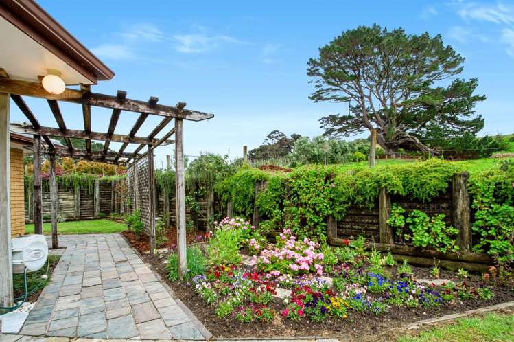 11 Anzac Valley Road Waitakere_17