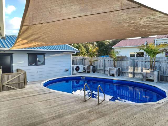 Matarangi Poolside Oasis