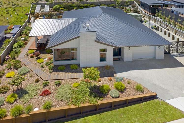 71 Sunningdale Drive Stoke_2