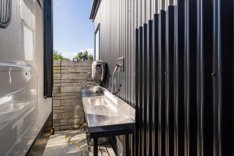 10 Voyager Place Cooks Beach_38