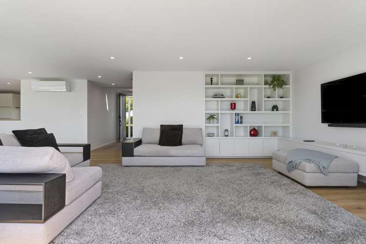 73 Churchill Road Murrays Bay_16