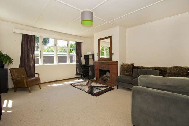 2/37 Atiawa Crescent Waiwhetu_1