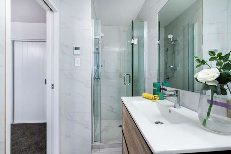 2/19 Kingdale Road Henderson_11