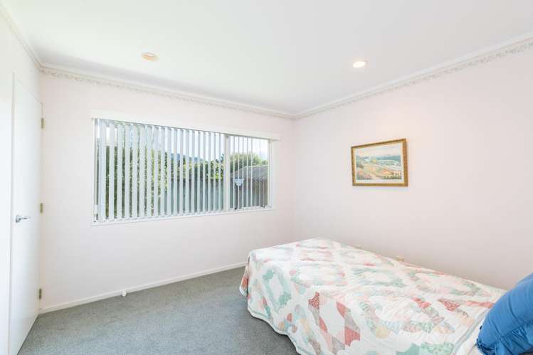 8/17 John Street Trentham_9