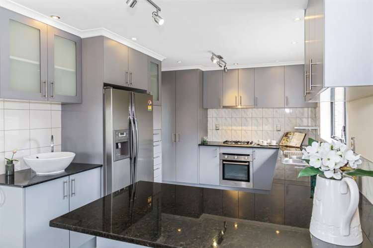 25 Gordon Stanley Drive Massey_8