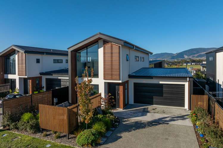 57 Summersfield Boulevard_0