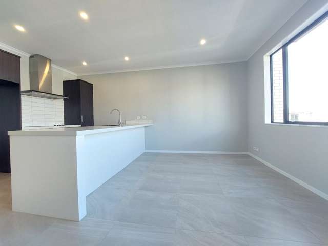 10/4 Matimati Place Hobsonville_2