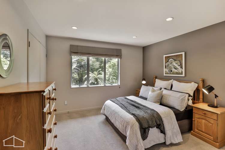 57 Staincross Street Green Bay_27