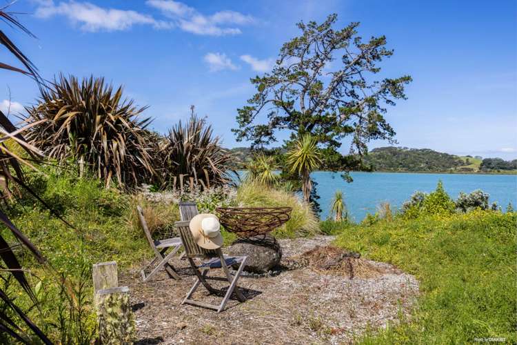 11 Young Street Mahurangi East_15