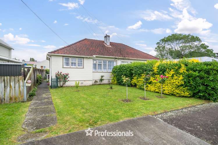 161 Whites Line East_3