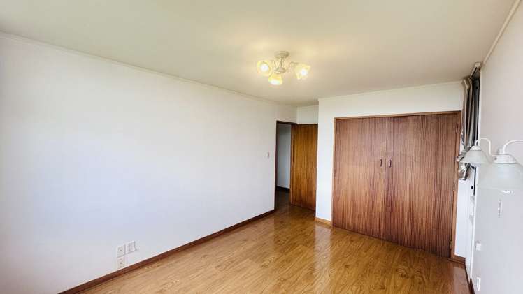 7 Kimber Hall Avenue Mount Roskill_6