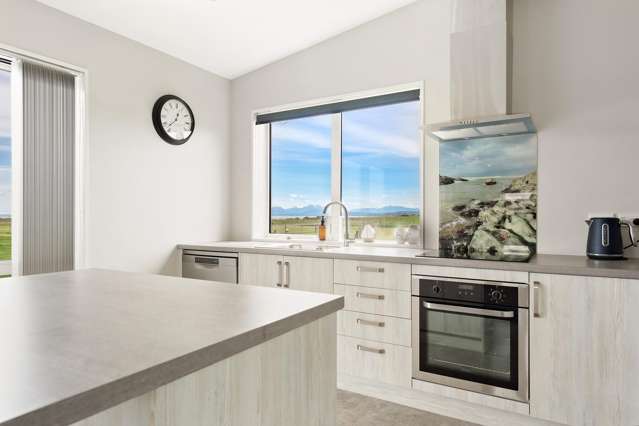 5 Surrey Street Orepuki_3