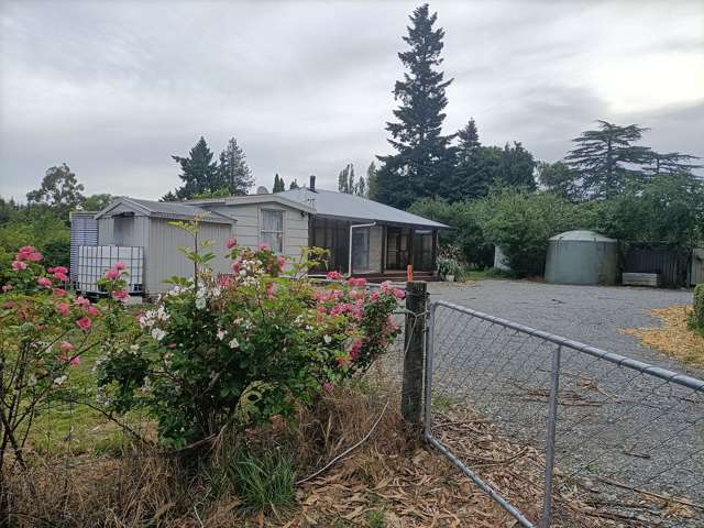 2BR Home in Rural Loburn