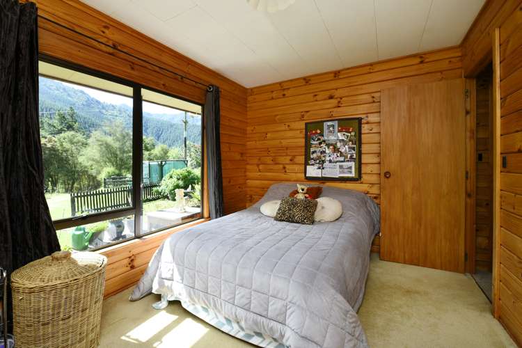 905 Wakamarina Road Havelock_9