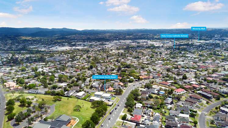 4134 Great North Road Glendene_30