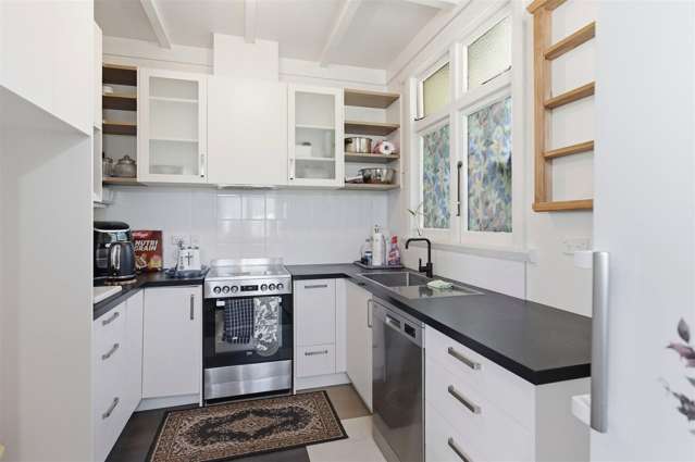 188 Commercial Street Takaka_1