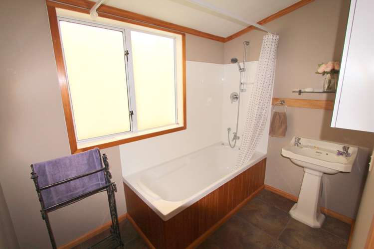 1 Saint Ronans Road Wyndham Surrounds_12