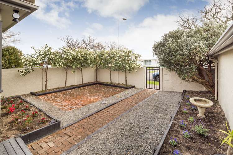 36 Aberdeen Avenue Takaro_2