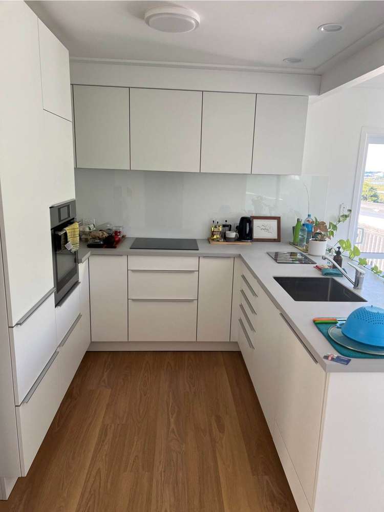 11 James Scott Place Te Atatu South_2