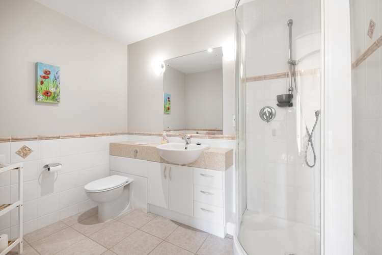 35 Waterside Crescent Gulf Harbour_21