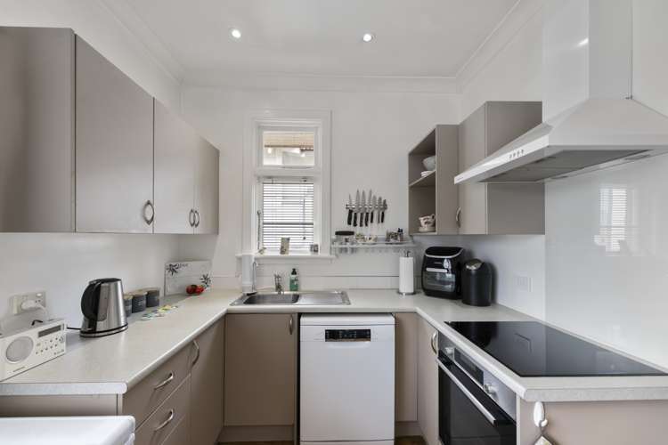 25 Riselaw Road Calton Hill_8