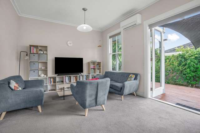 15 Udy Street Petone_4