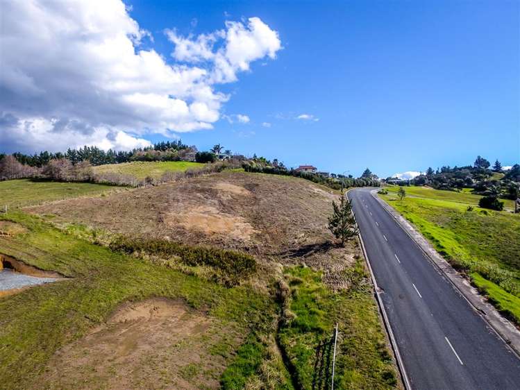 10 Pekama Drive Cable Bay_8