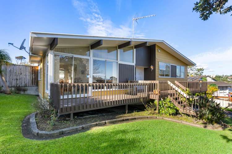 40 Easton Park Parade Glenfield_3