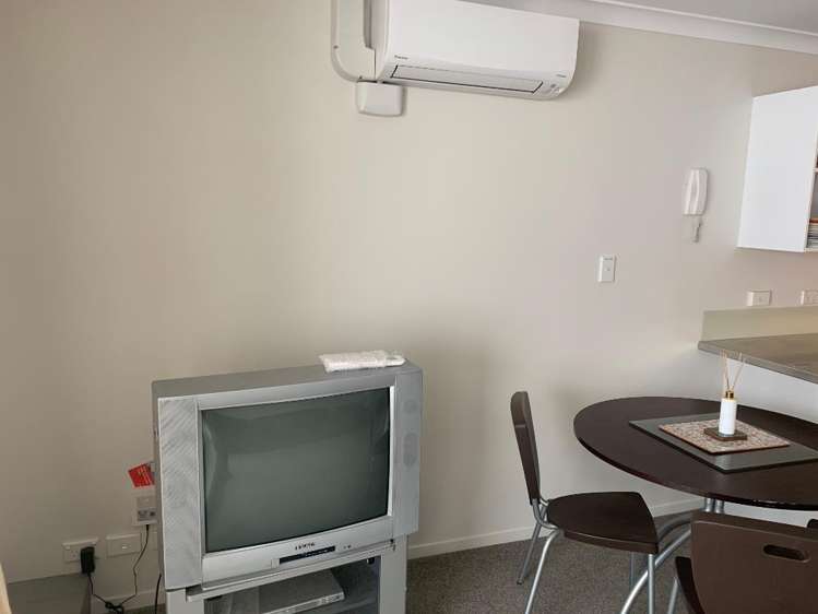 3/391 Victoria Street Callum Brae_5