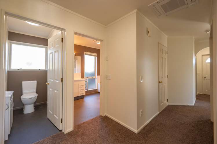 8 Elsa Kidson Court Stoke_17