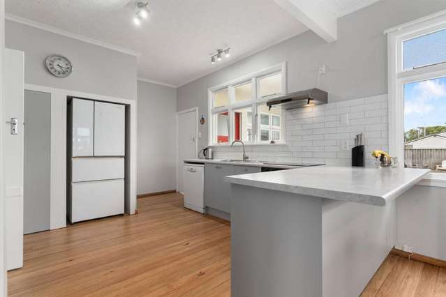 204 High Street South Carterton_1