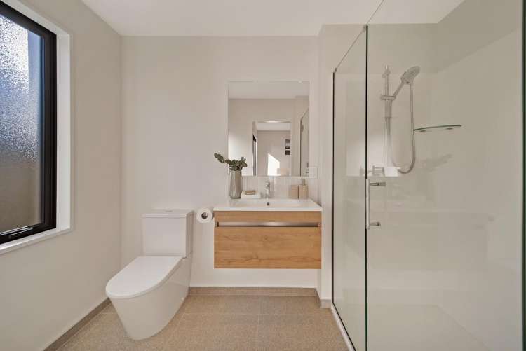 5 Llew Summers Street Belfast_17