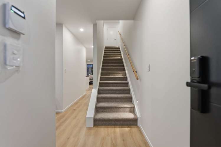 142 Ninth View Avenue Beachlands_21