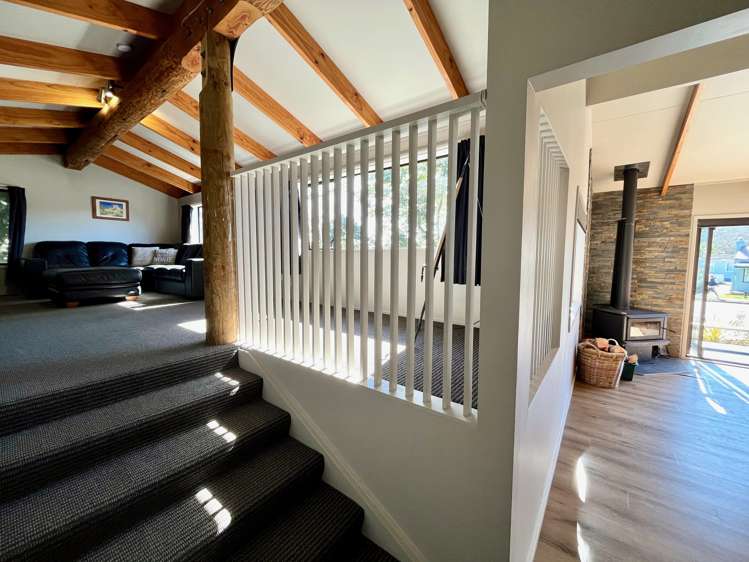 98 Clyde Saint (State Highway 49) Ohakune_5