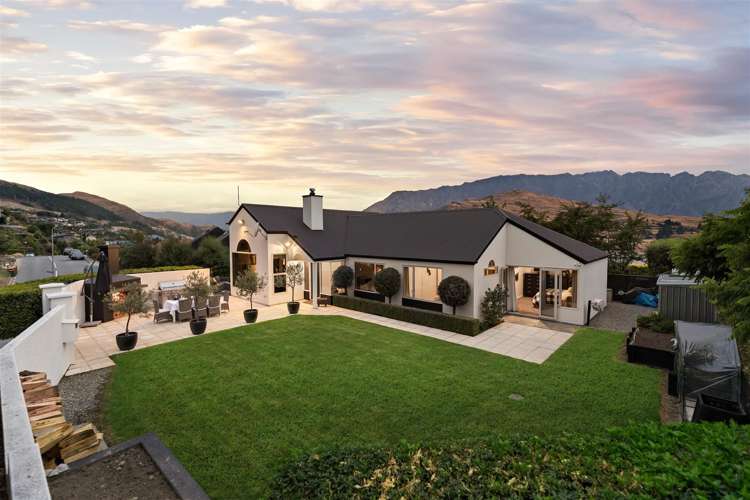 66 Hensman Road Queenstown_45