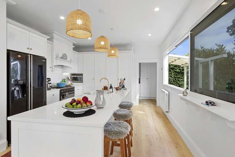 8 Dorset Avenue Westown_6