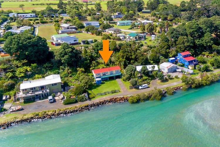 24 Koutu Beach Road Opononi_1