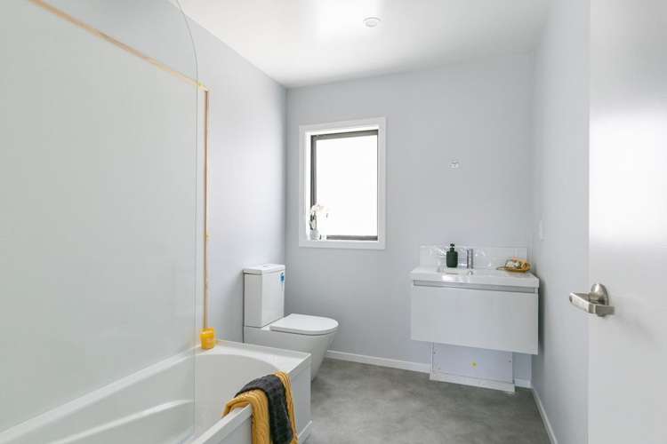 6 Woodcarver Lane Titahi Bay_7