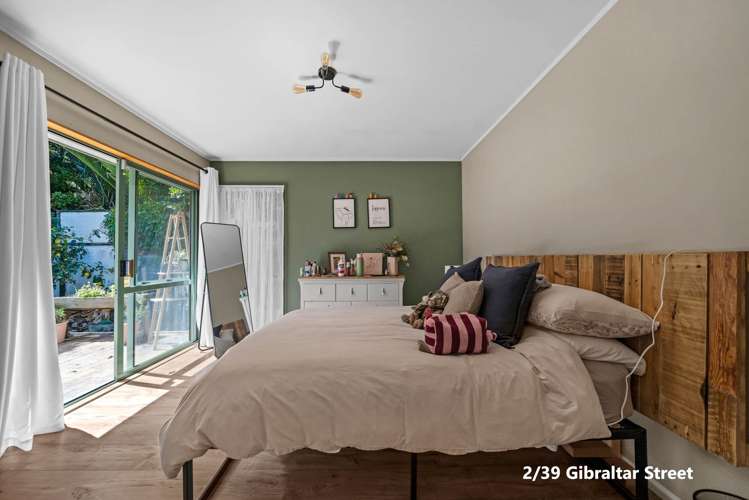 1 & 2/39 Gibraltar Street Howick_14