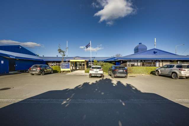 Profile Office with Extensive Parking