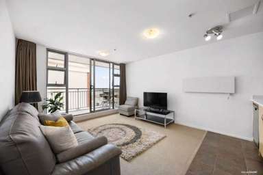 1404/1 Parliament Street_1