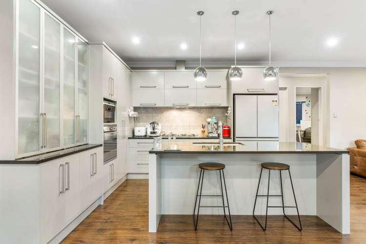 17 Huntington Park Drive Greenhithe_7