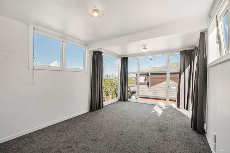 1/12 Raleigh Road Northcote_6