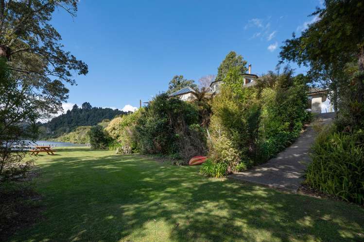 1611 State Highway 30 Lake Rotoiti_19