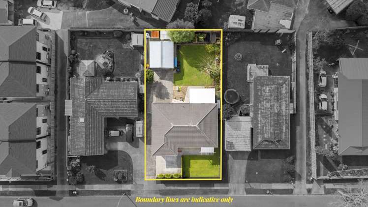 12 Mirrabooka Avenue Botany Downs_25