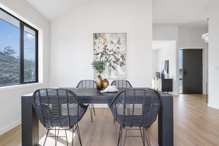 17 Awanui Road Red Beach_14