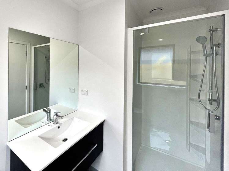 92 Bruce Avenue Glenview_9