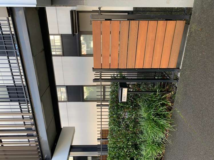 10/3g Bluegrey Avenue Stonefields_2