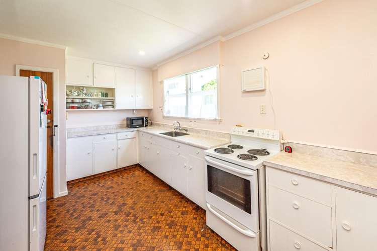 7 Lindsey Crescent Springvale_4