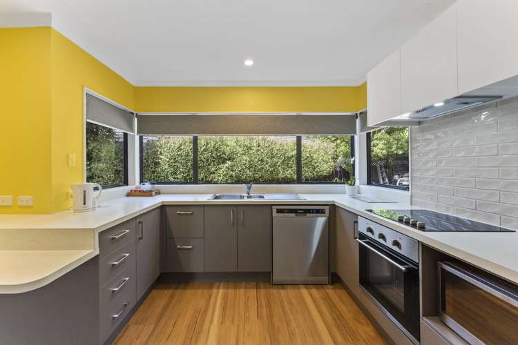 33 Memphis Grove Totara Park_2